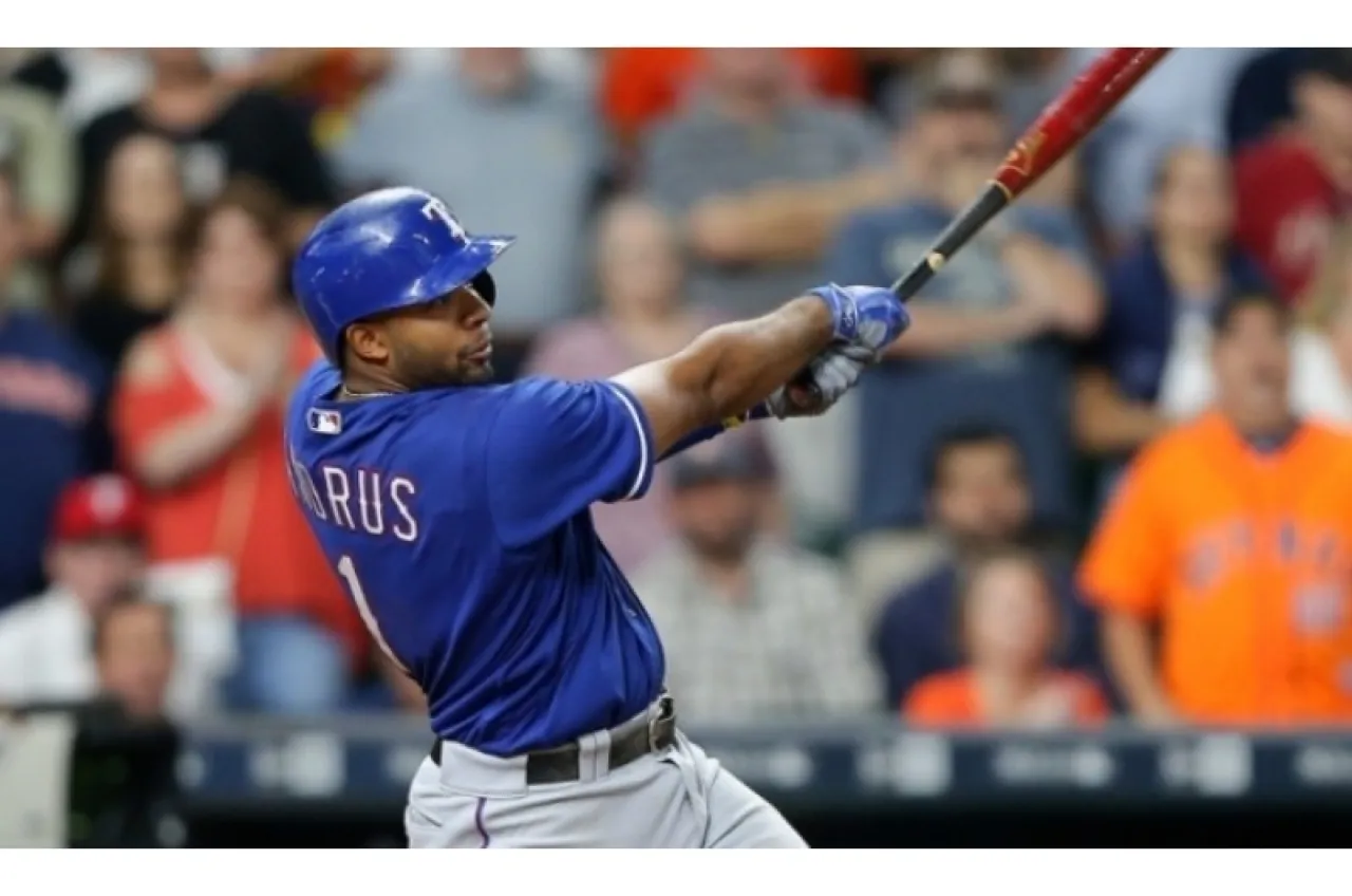 Elvis Andrus TEX - 2017 IV