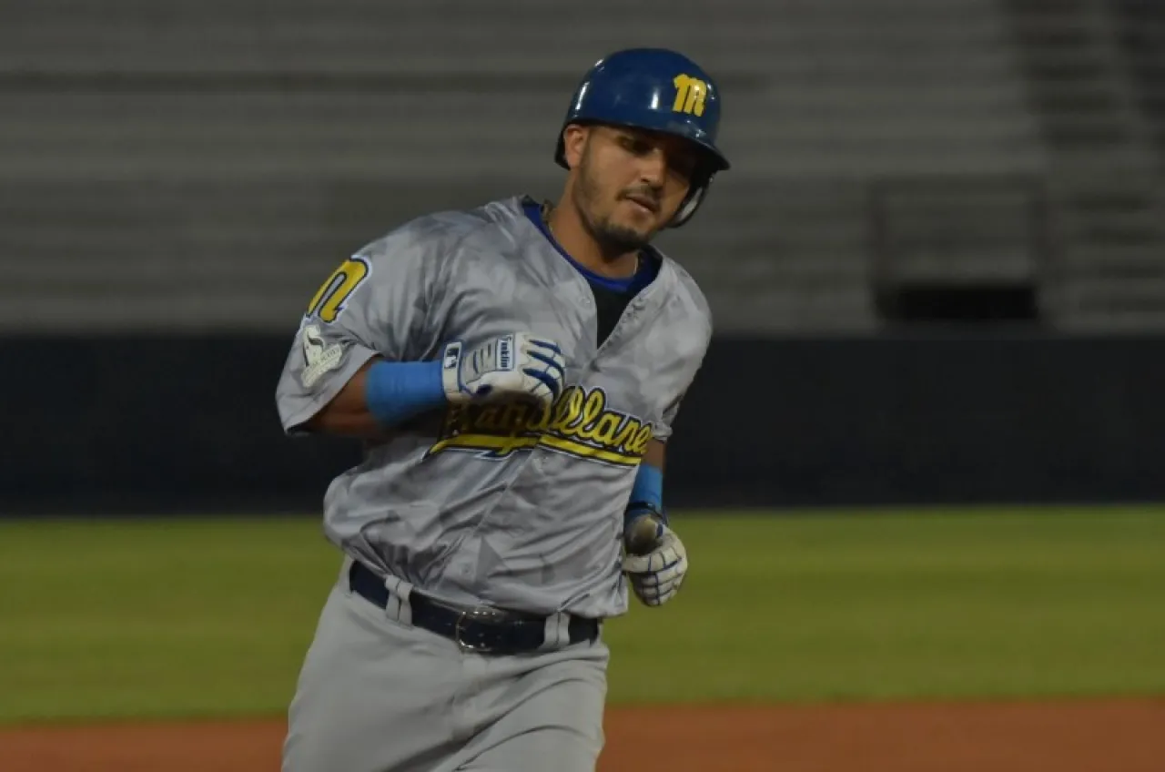 Carlos Pérez (2). Lista