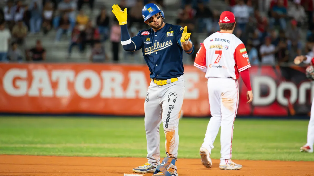 Ángel Reyes se fue de 5-3 con doble, cuadrangular, tres impulsadas y tres remolcadas